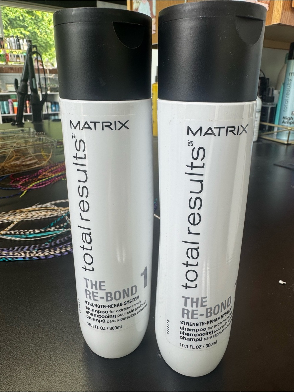 Matrix Total Results The Re-Bond Strength-Rehab Shampoo - White
